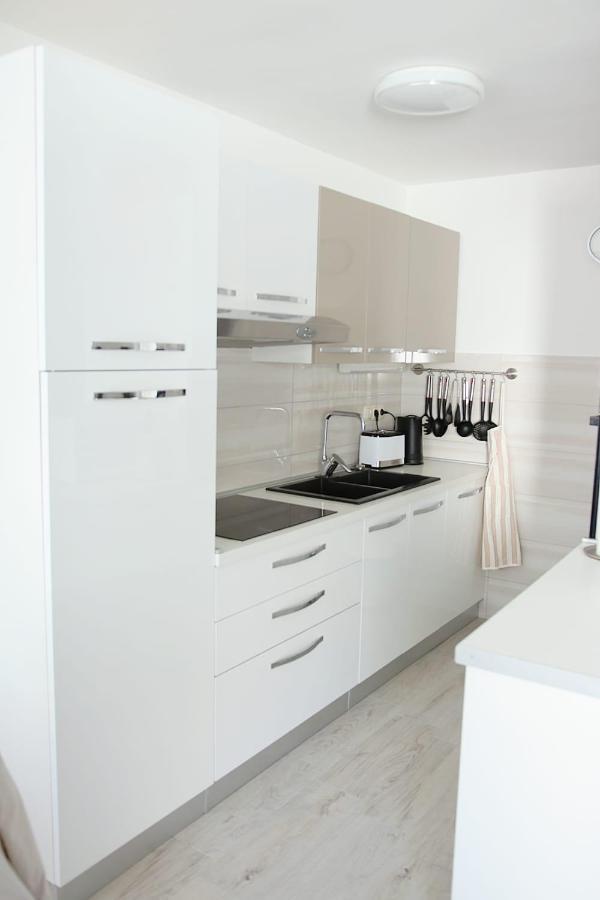 Apartment Glavaric أوميس المظهر الخارجي الصورة