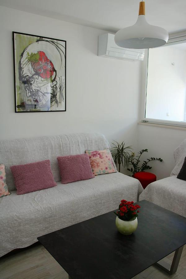 Apartment Glavaric أوميس المظهر الخارجي الصورة