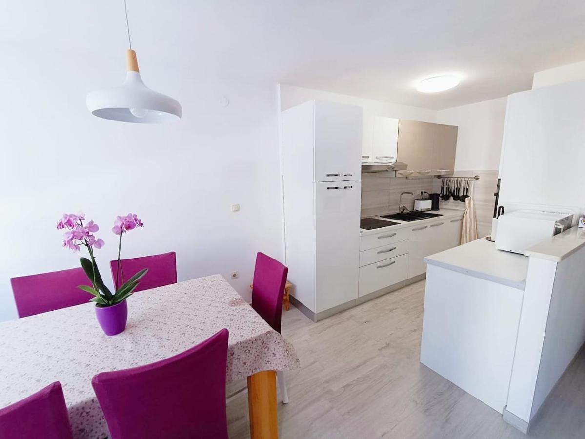 Apartment Glavaric أوميس المظهر الخارجي الصورة